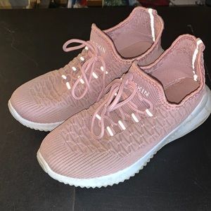 Danskin sneakers size 8.5